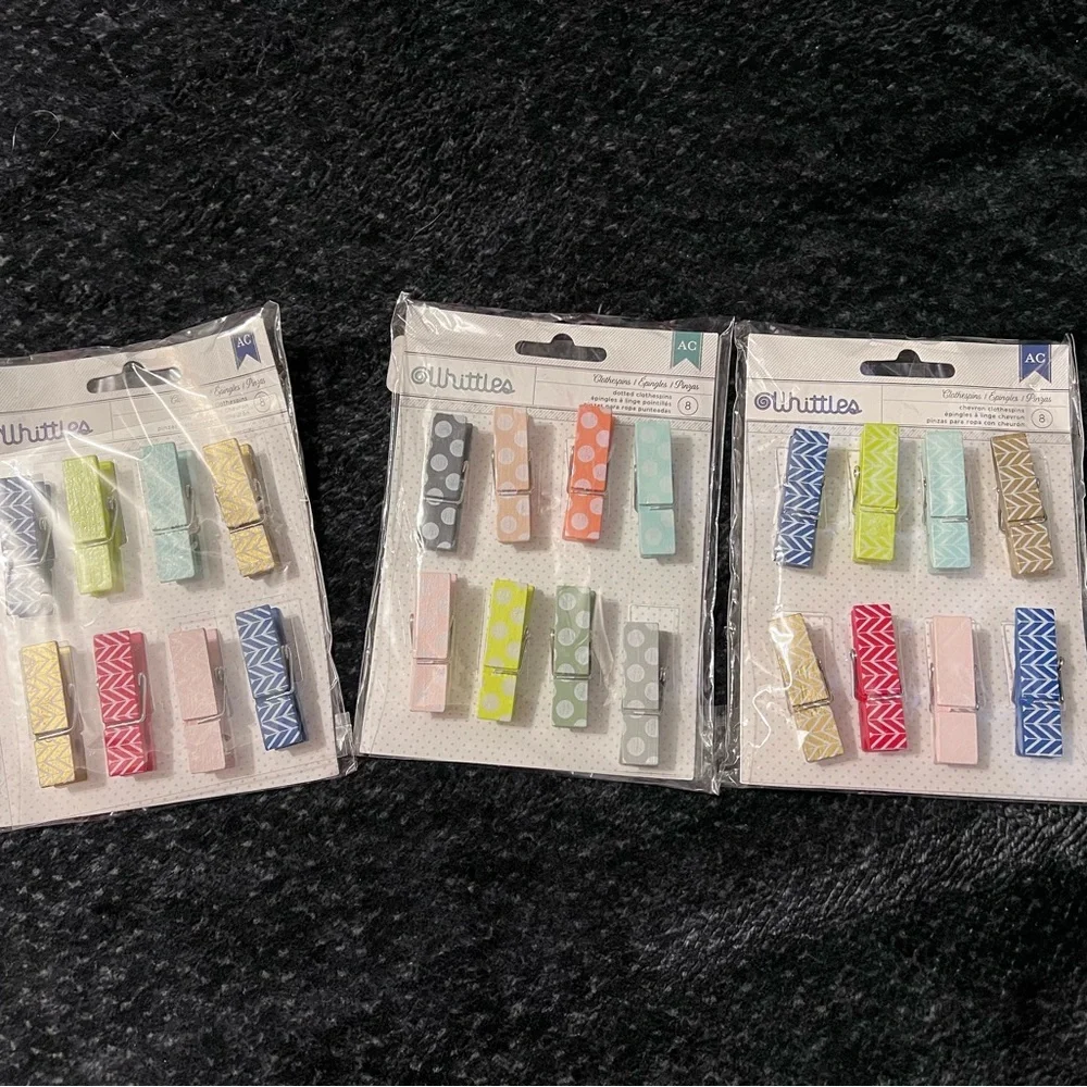 Lot Of Mini Clothespins - Picture 1 of 1